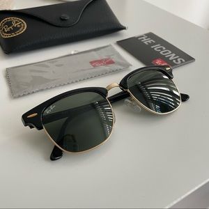 Never used RB 3016 Ray-Ban Clubmaster sunglasses with black-green lens